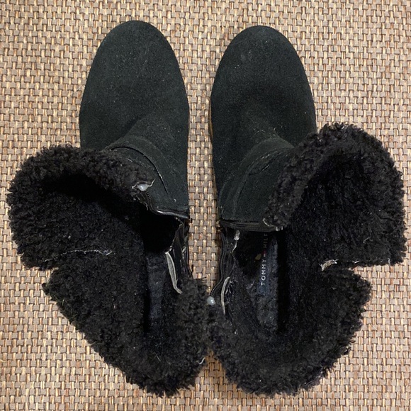 Tommy Hilfiger 7 Black Faux Suede Boots - Picture 6 of 12